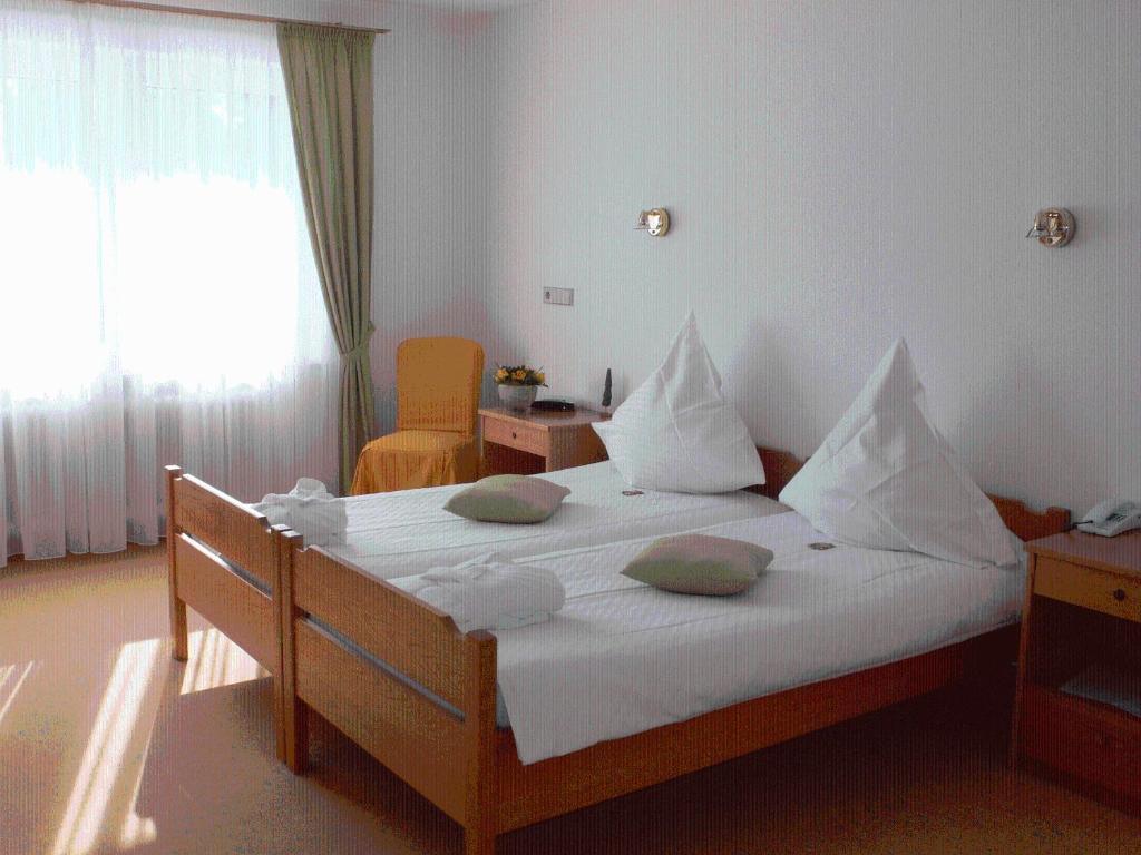 Hotel Garland Villingen-Schwenningen Zimmer foto